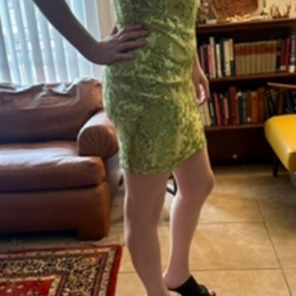 Never Worn Windsor Sequened Green Clubbing Dress - Picture 2 of 4